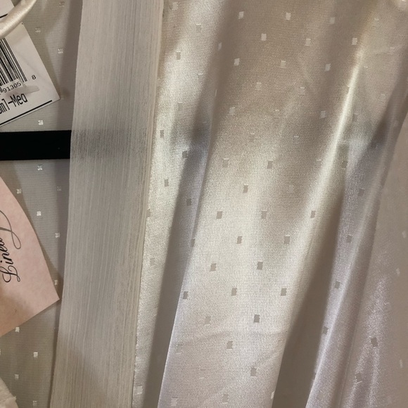 Bridal Robe - Picture 6 of 7